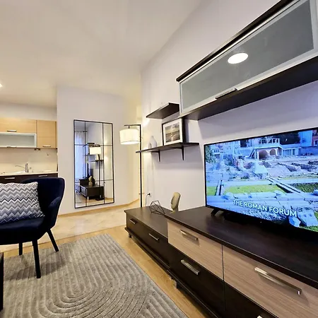 Apartment Charm Center *
